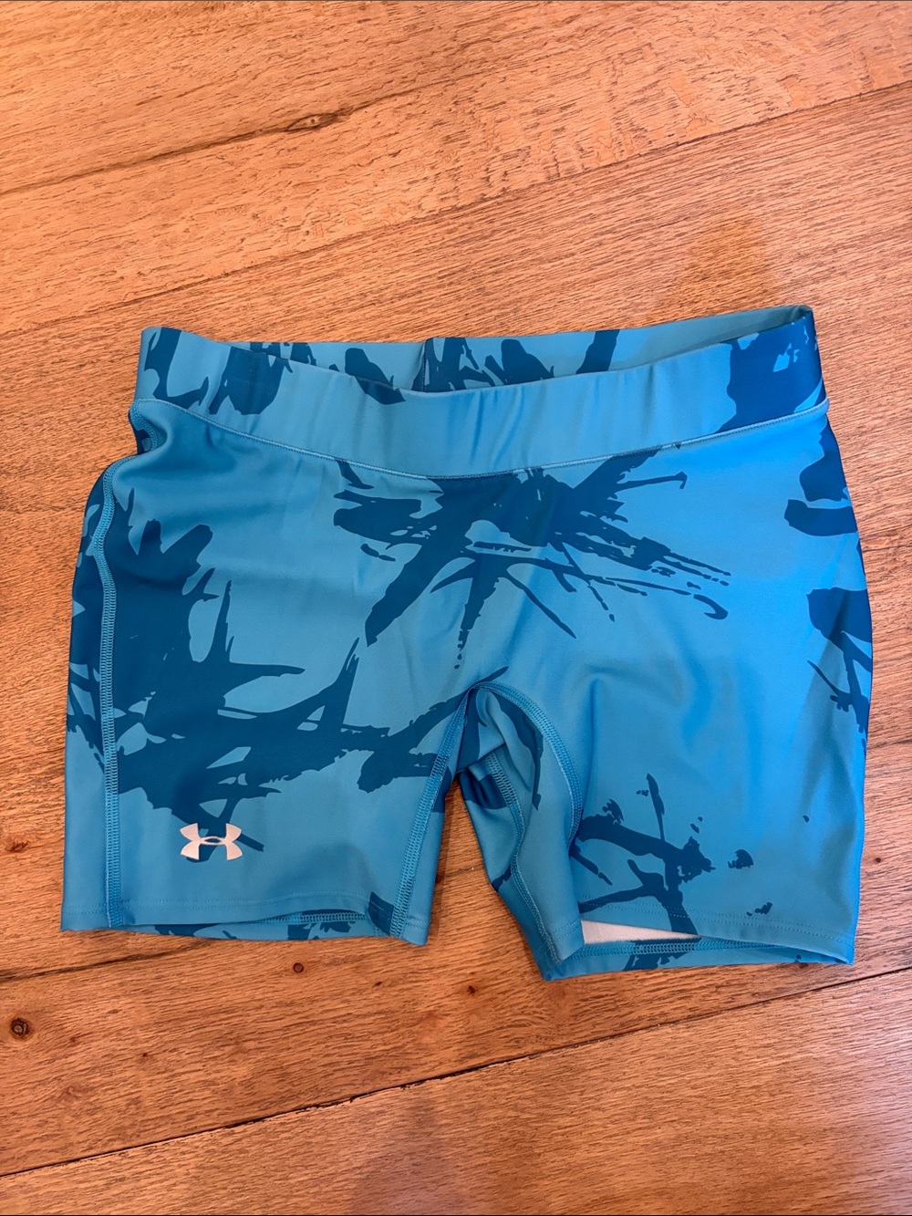 Under Armour Teal Blue Abstract Print Women's Bike Shorts